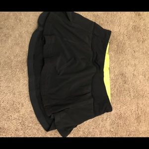 Lululemon tennis skirt Size 2